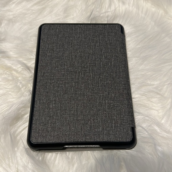 NWT 2018 Kindle Paperwhite Case Gray - Picture 3 of 5